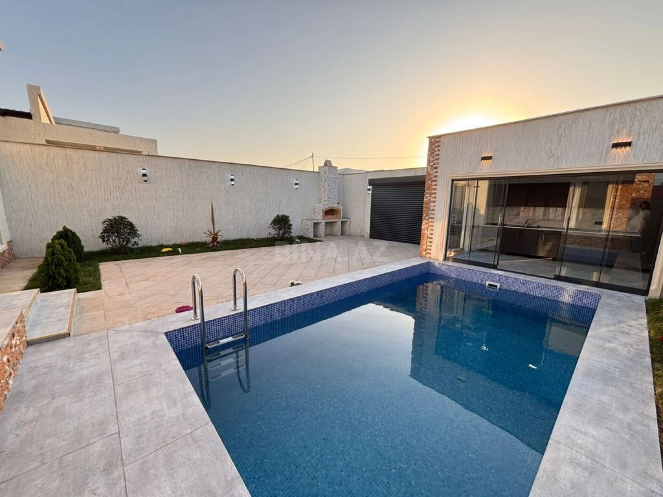 Satılır 4 otaqlı həyət evi 150 m²