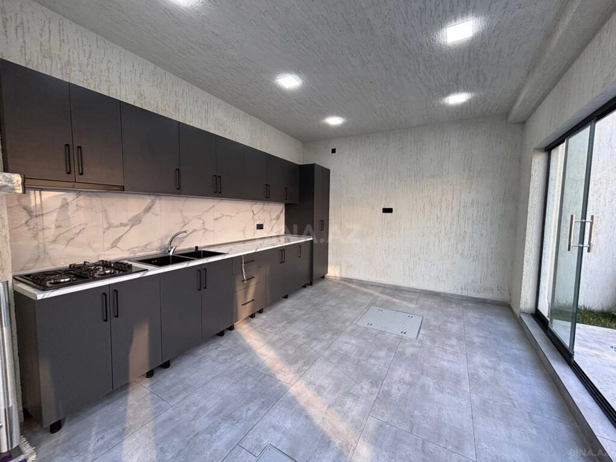 Satılır 4 otaqlı həyət evi 150 m²