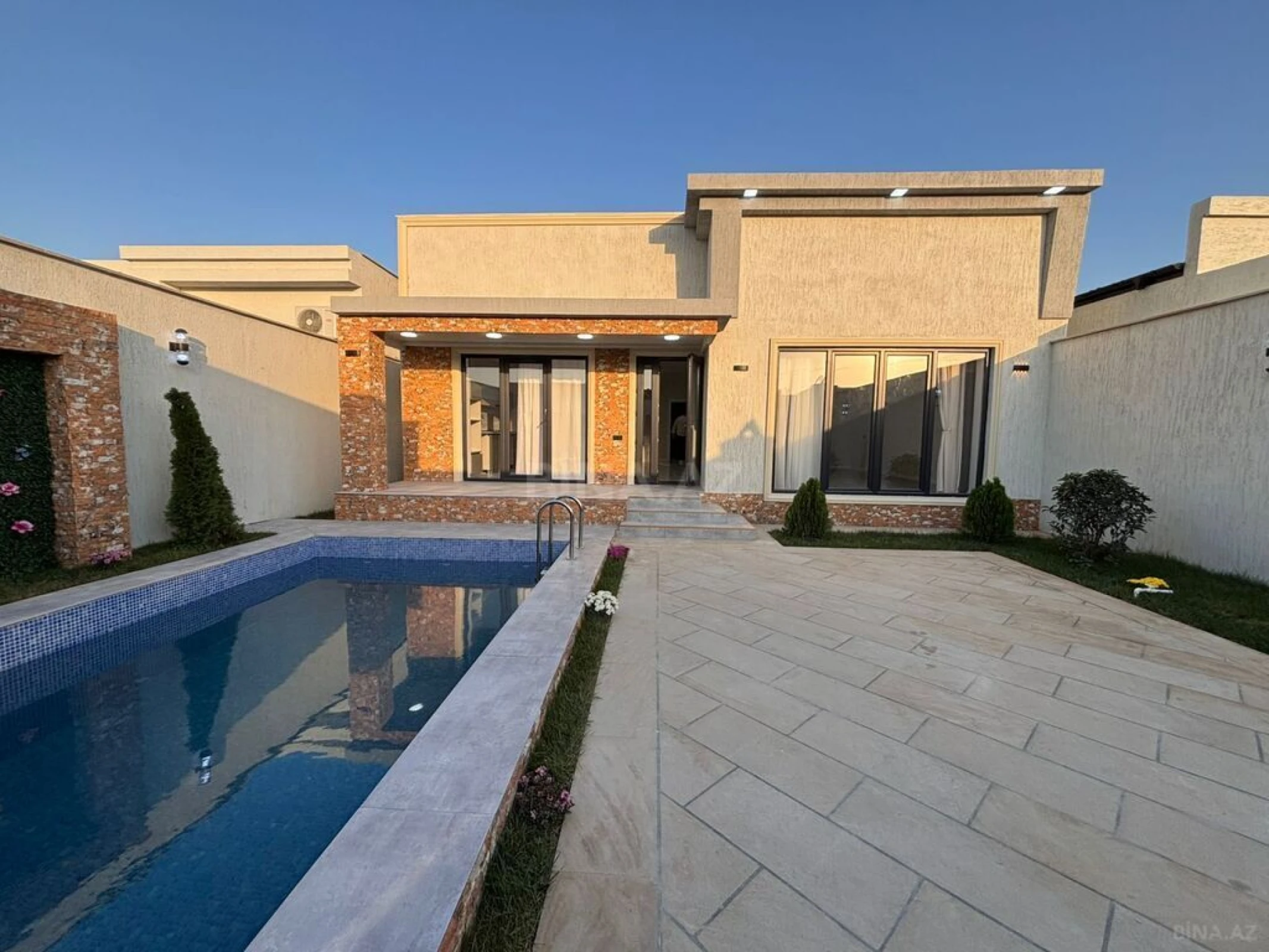 Satılır 4 otaqlı həyət evi 150 m²