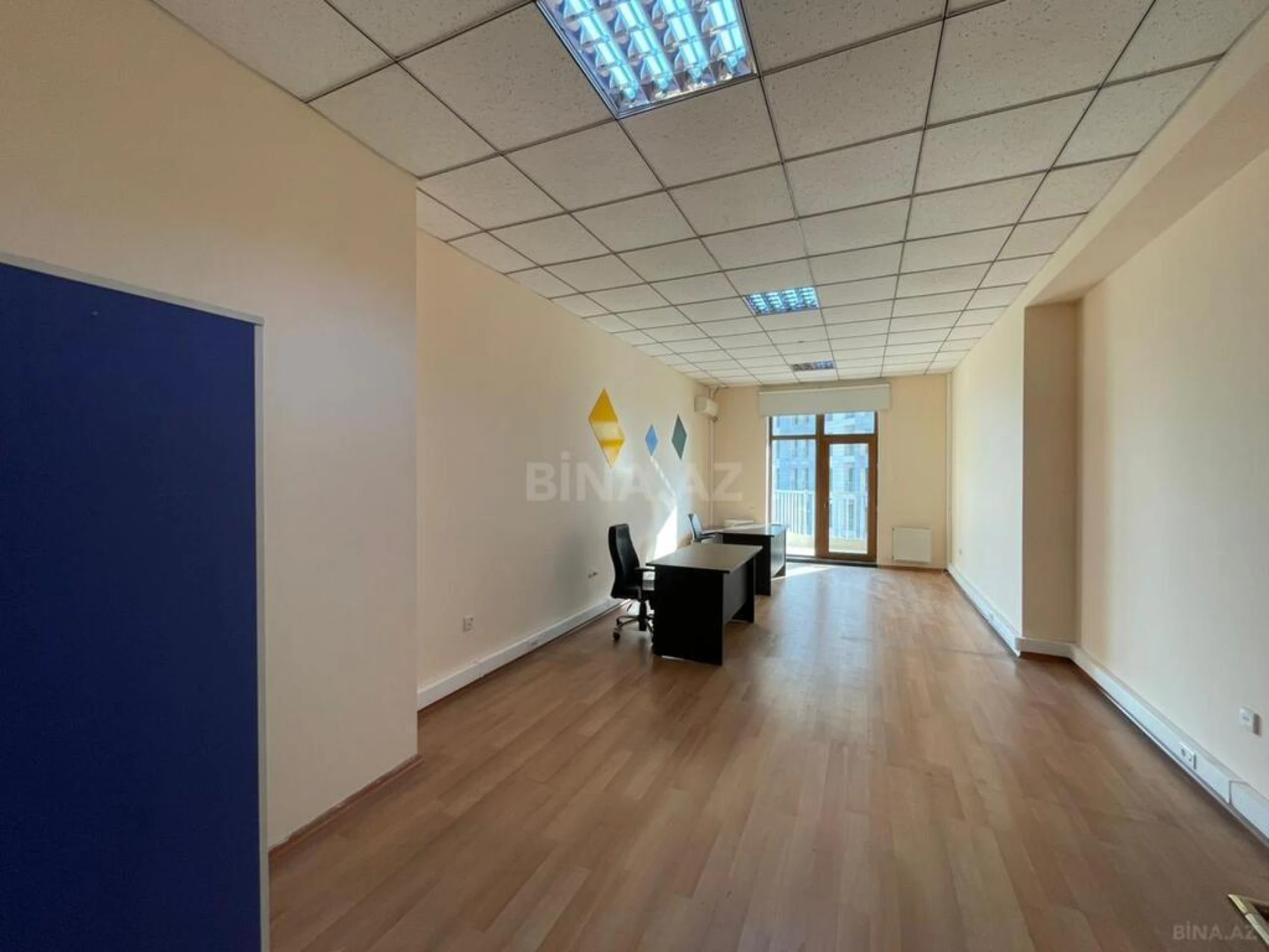 Kirayə verilir 4 otaqlı ofis 250 m²