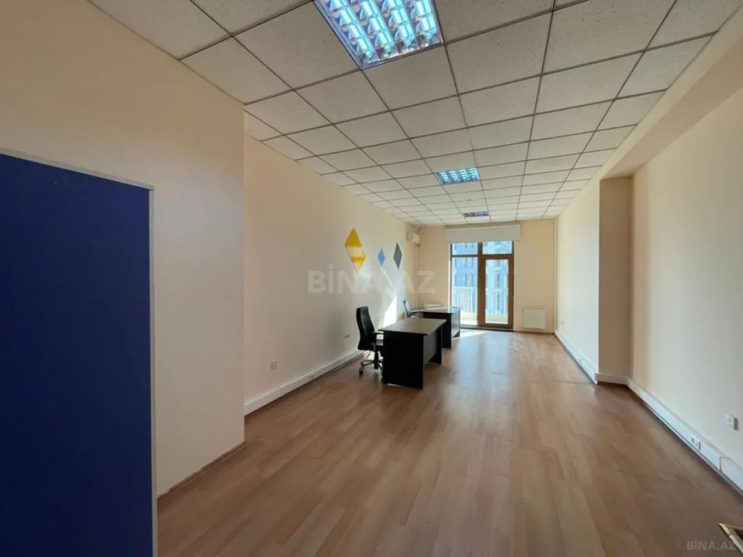 Kirayə verilir 4 otaqlı ofis 250 m²