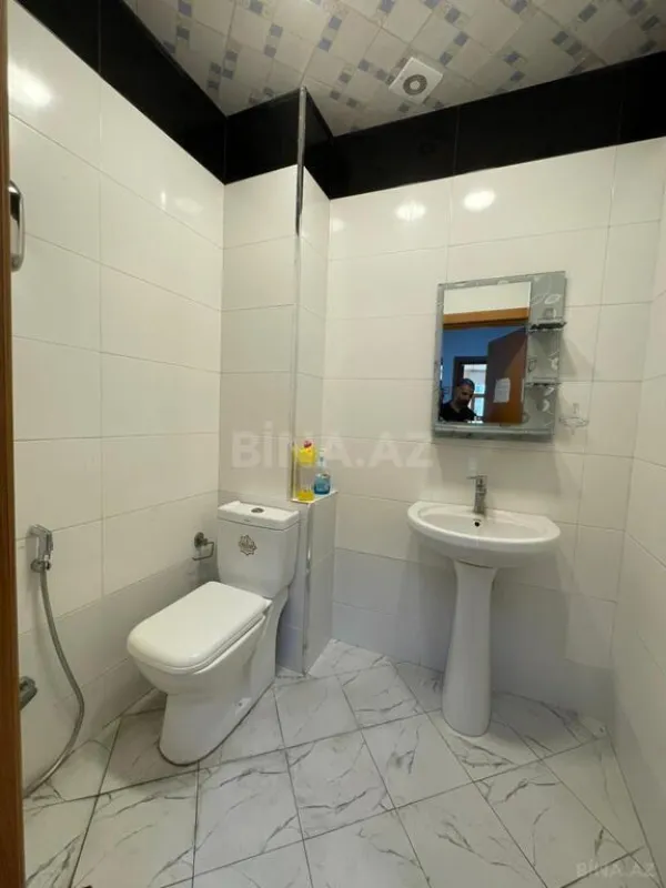 Kirayə verilir 4 otaqlı ofis 250 m²