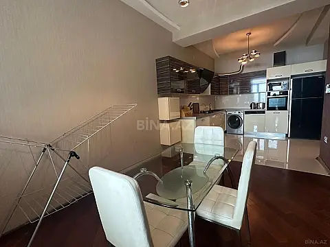Kirayə verilir 4 otaqlı mənzil 215 m²
