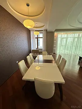 Kirayə verilir 4 otaqlı mənzil 215 m²