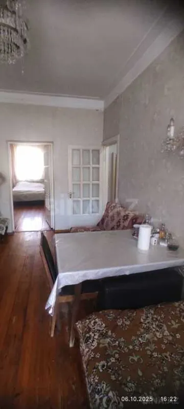 Satılır 2 otaqlı mənzil 60 m²