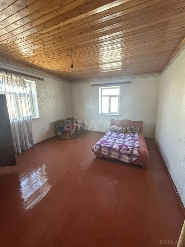 Satılır 3 otaqlı həyət evi 100 m²