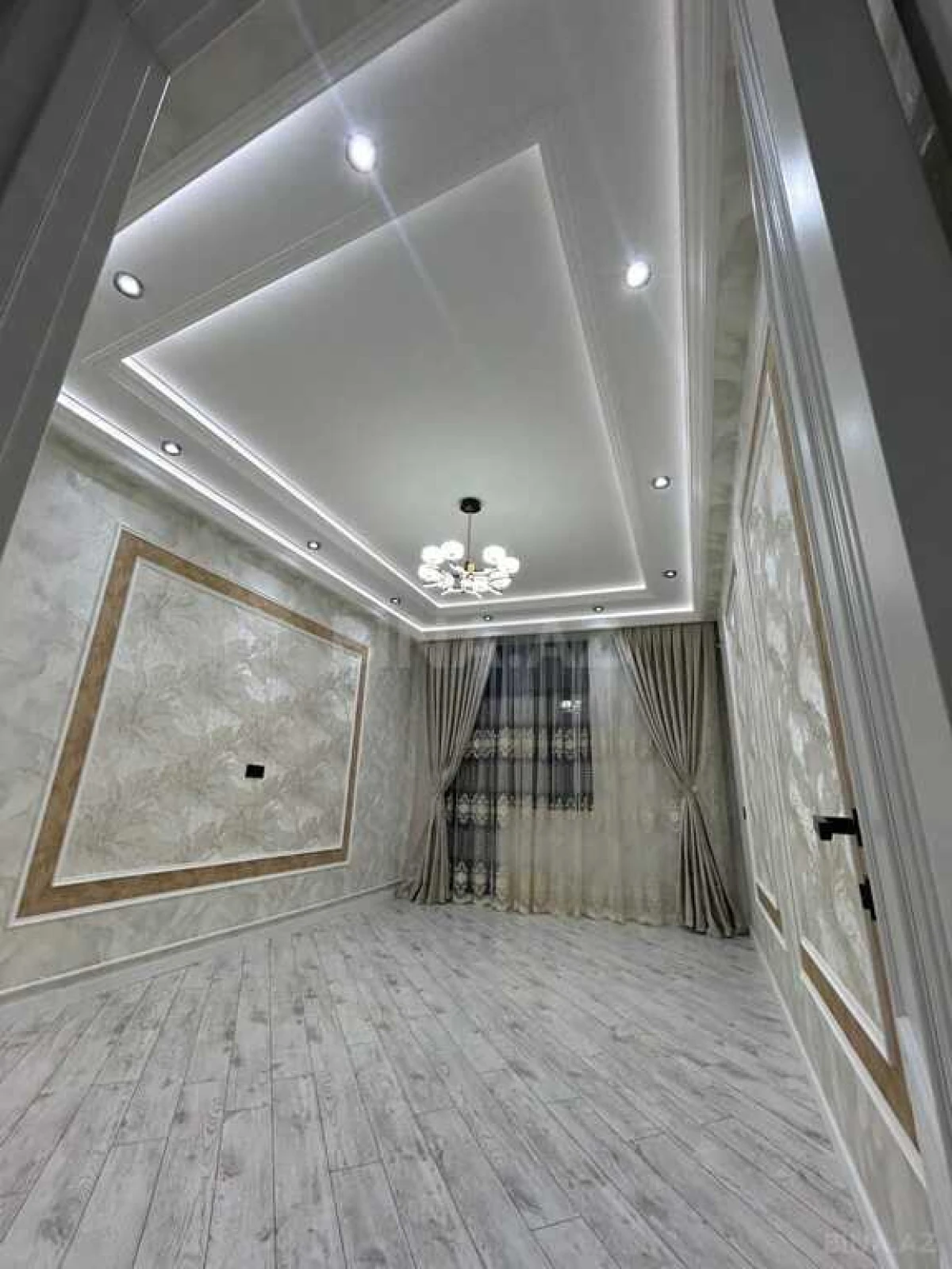 Satılır 2 otaqlı mənzil 74 m²