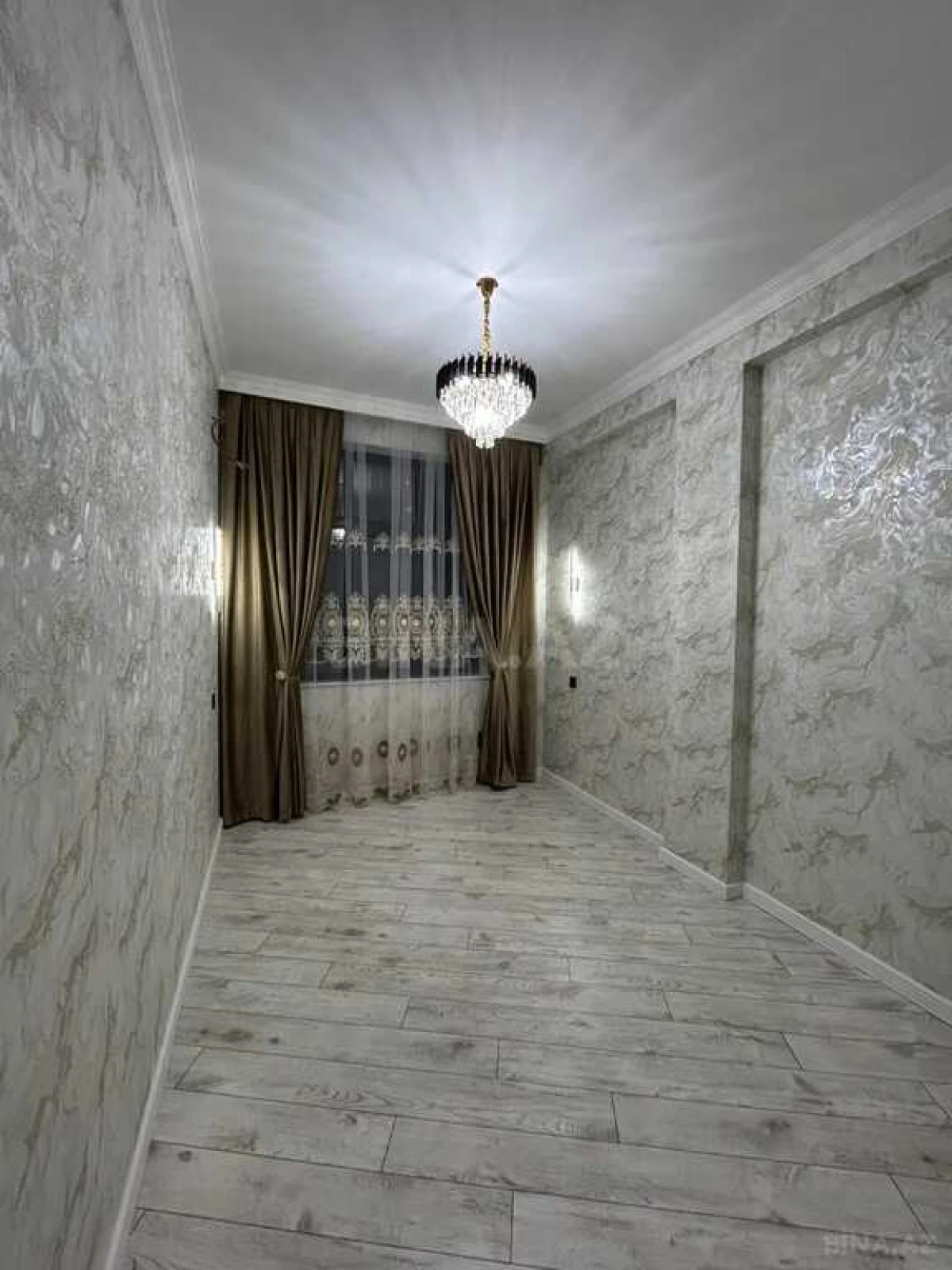 Satılır 2 otaqlı mənzil 74 m²
