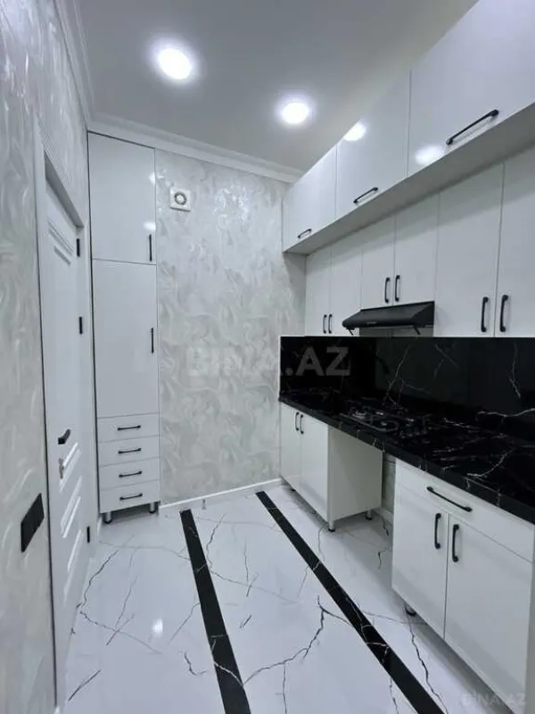Satılır 2 otaqlı mənzil 74 m²