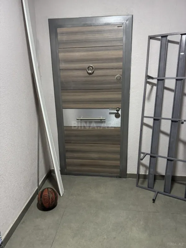 Satılır 2 otaqlı mənzil 108 m²