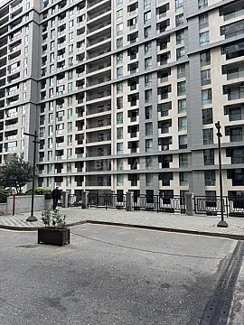 Satılır 2 otaqlı mənzil 108 m²