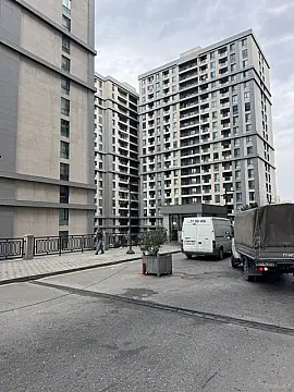 Satılır 2 otaqlı mənzil 108 m²