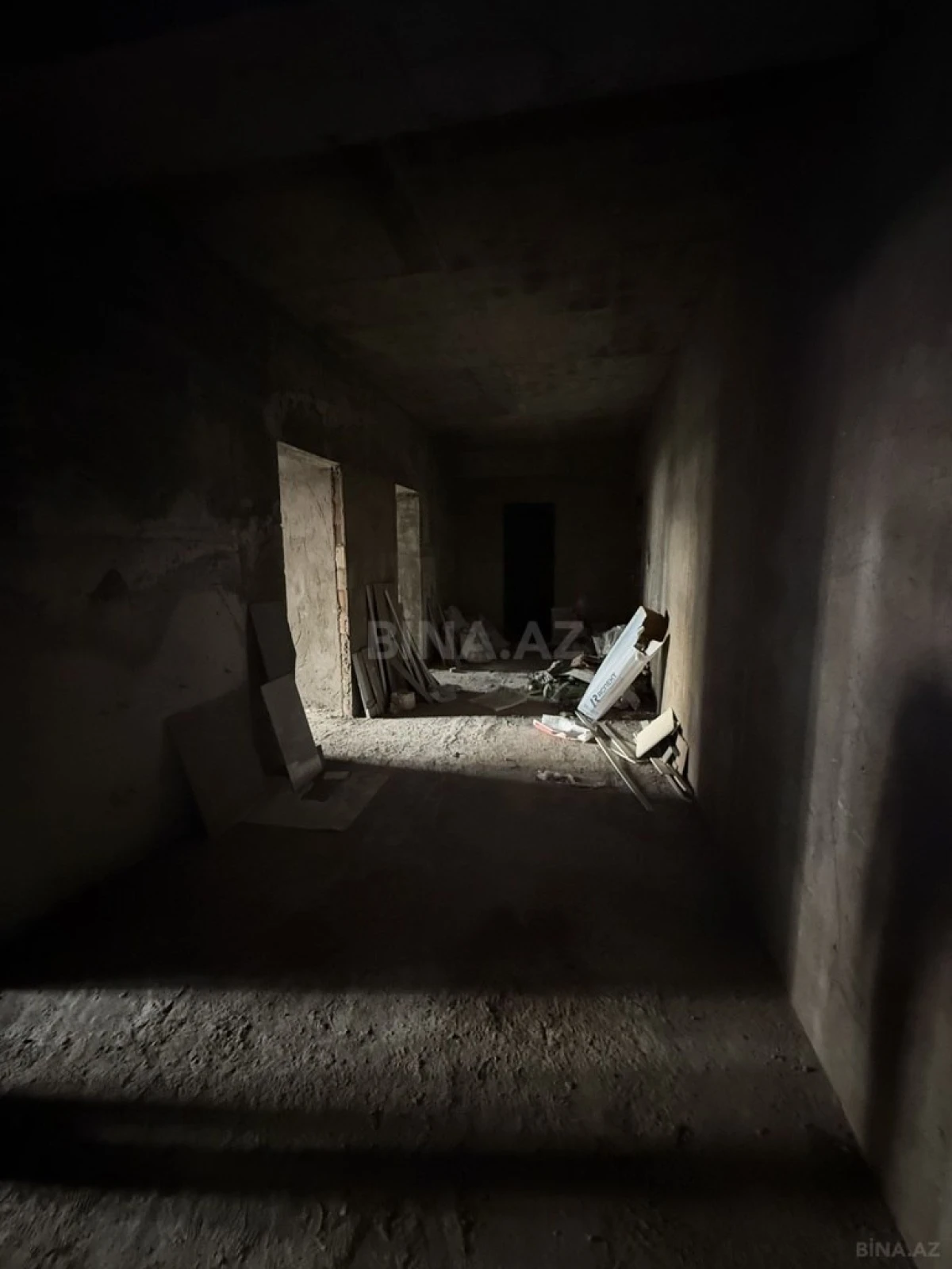 Satılır 2 otaqlı mənzil 110 m²