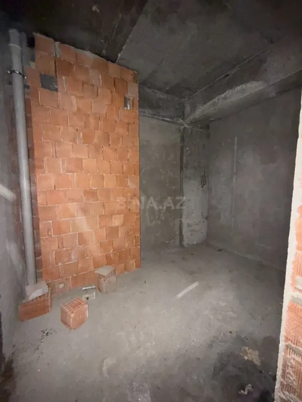 Satılır 2 otaqlı mənzil 110 m²