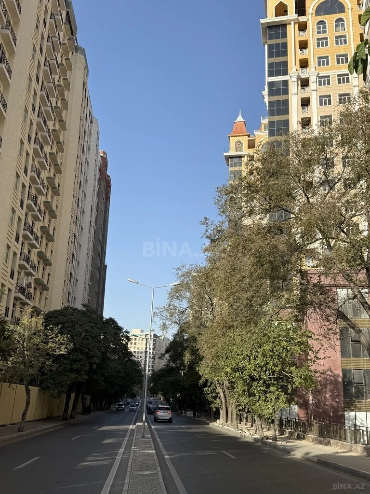 Satılır 2 otaqlı mənzil 110 m²