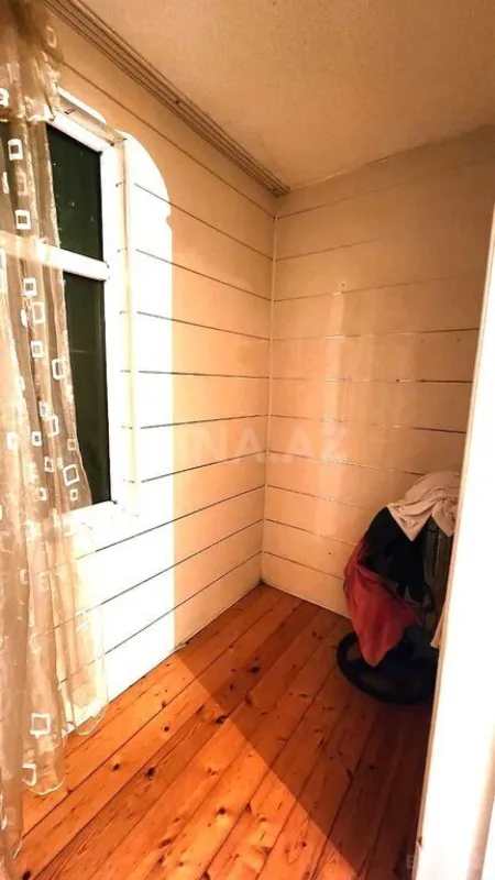 Satılır 3 otaqlı mənzil 110 m²