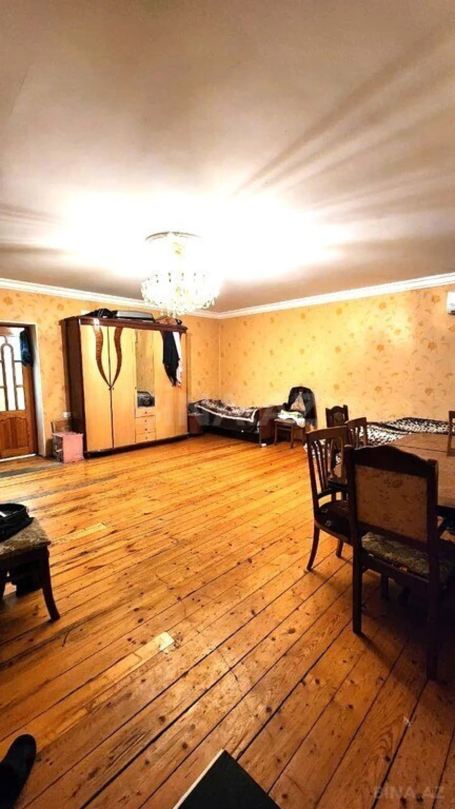 Satılır 3 otaqlı mənzil 110 m²