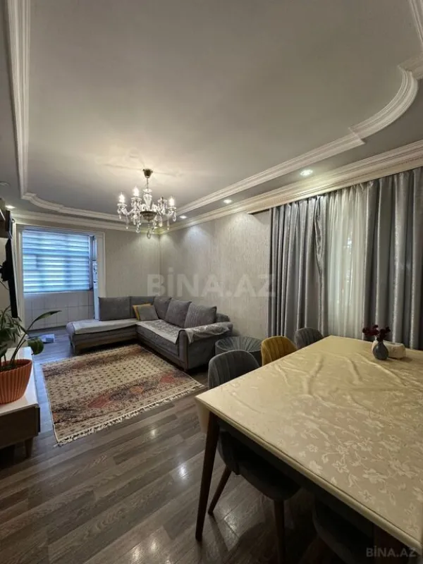 Satılır 2 otaqlı mənzil 45 m²