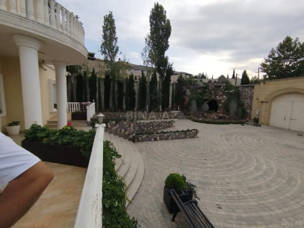 Kirayə verilir 4 otaqlı həyət evi 250 m²