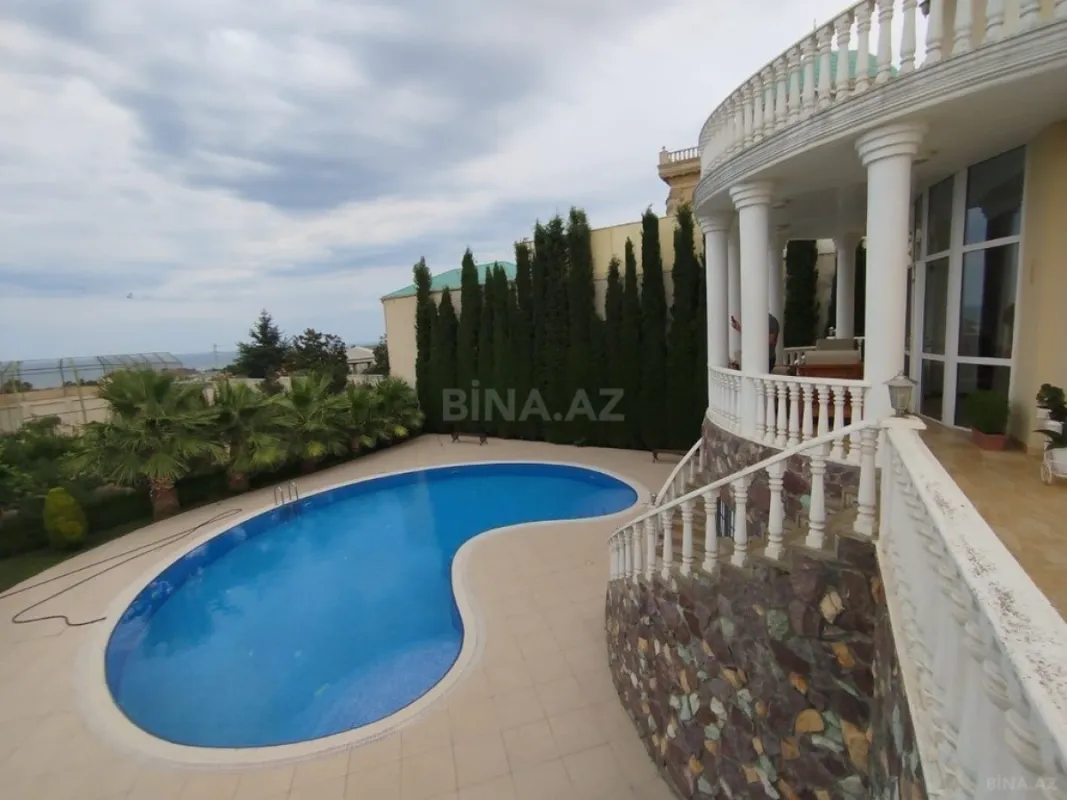 Kirayə verilir 4 otaqlı həyət evi 250 m²
