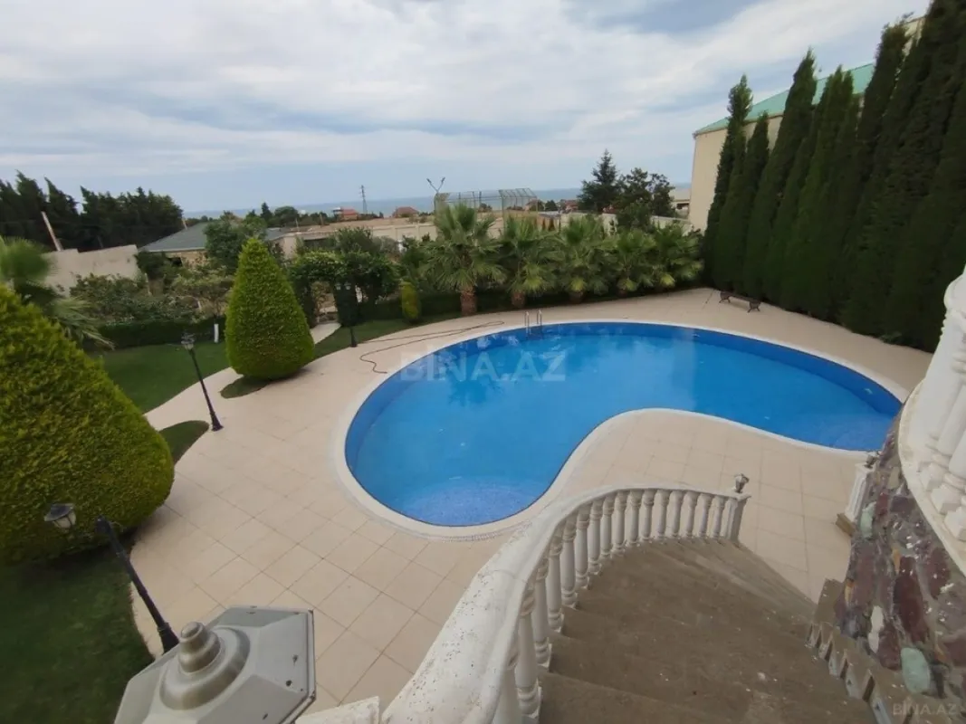 Kirayə verilir 4 otaqlı həyət evi 250 m²