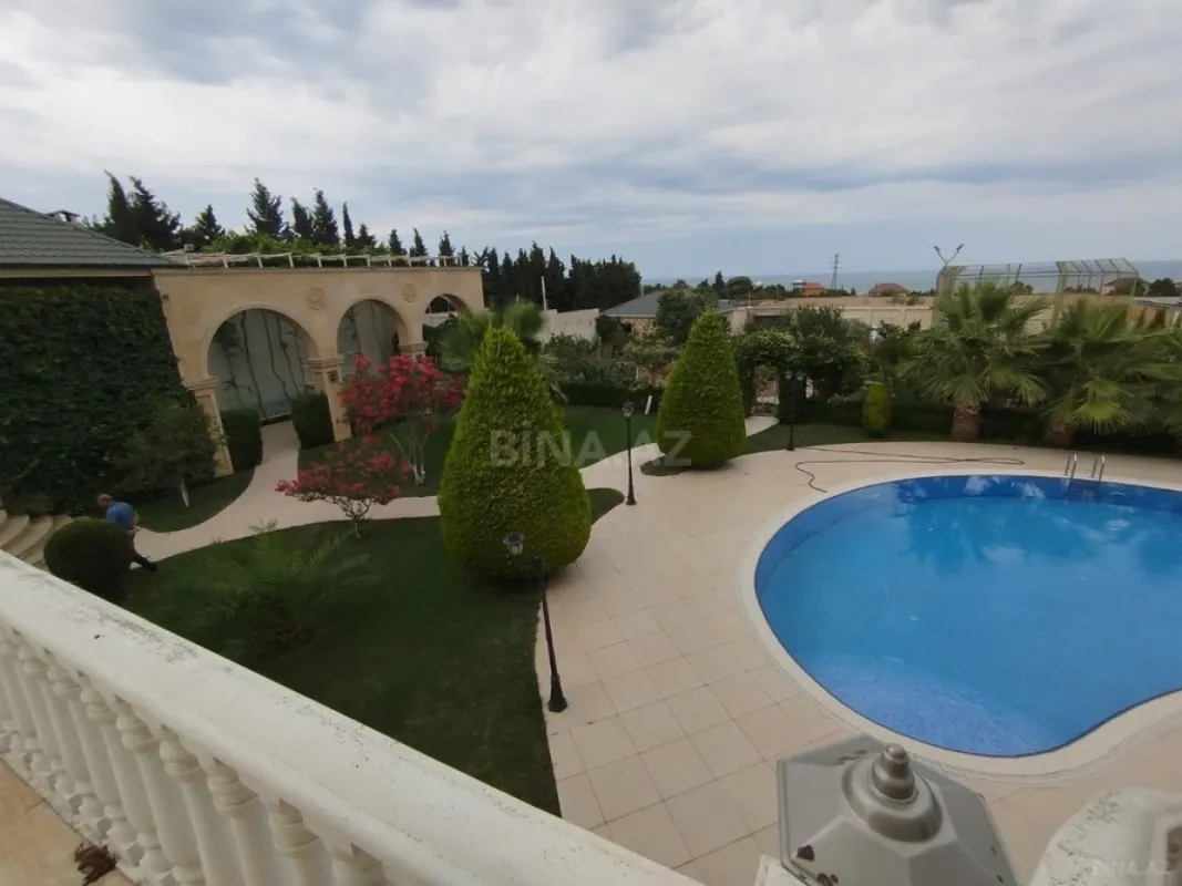 Kirayə verilir 4 otaqlı həyət evi 250 m²
