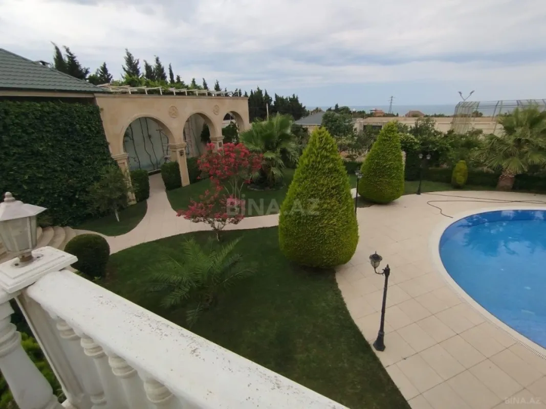 Kirayə verilir 4 otaqlı həyət evi 250 m²