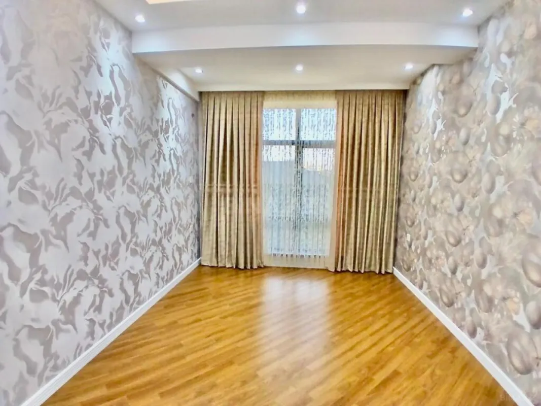 Satılır 2 otaqlı mənzil 85 m²