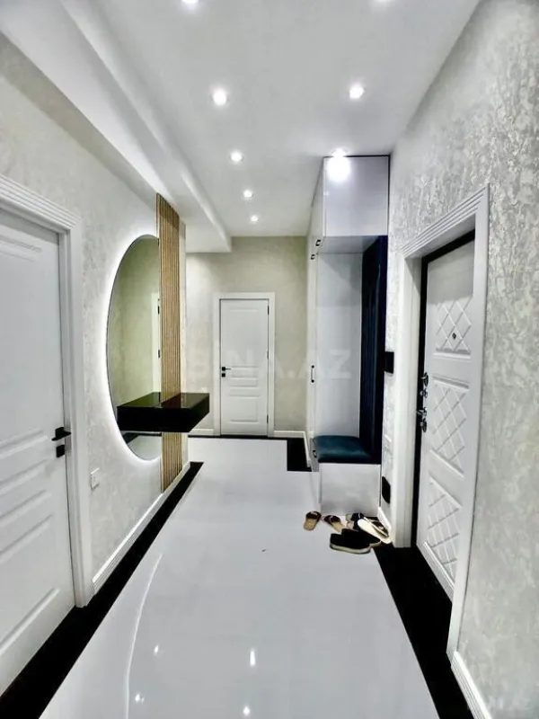 Satılır 2 otaqlı mənzil 85 m²