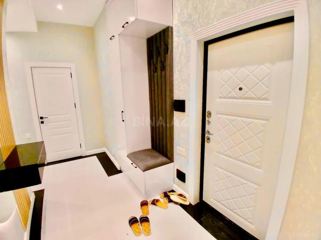 Satılır 2 otaqlı mənzil 85 m²