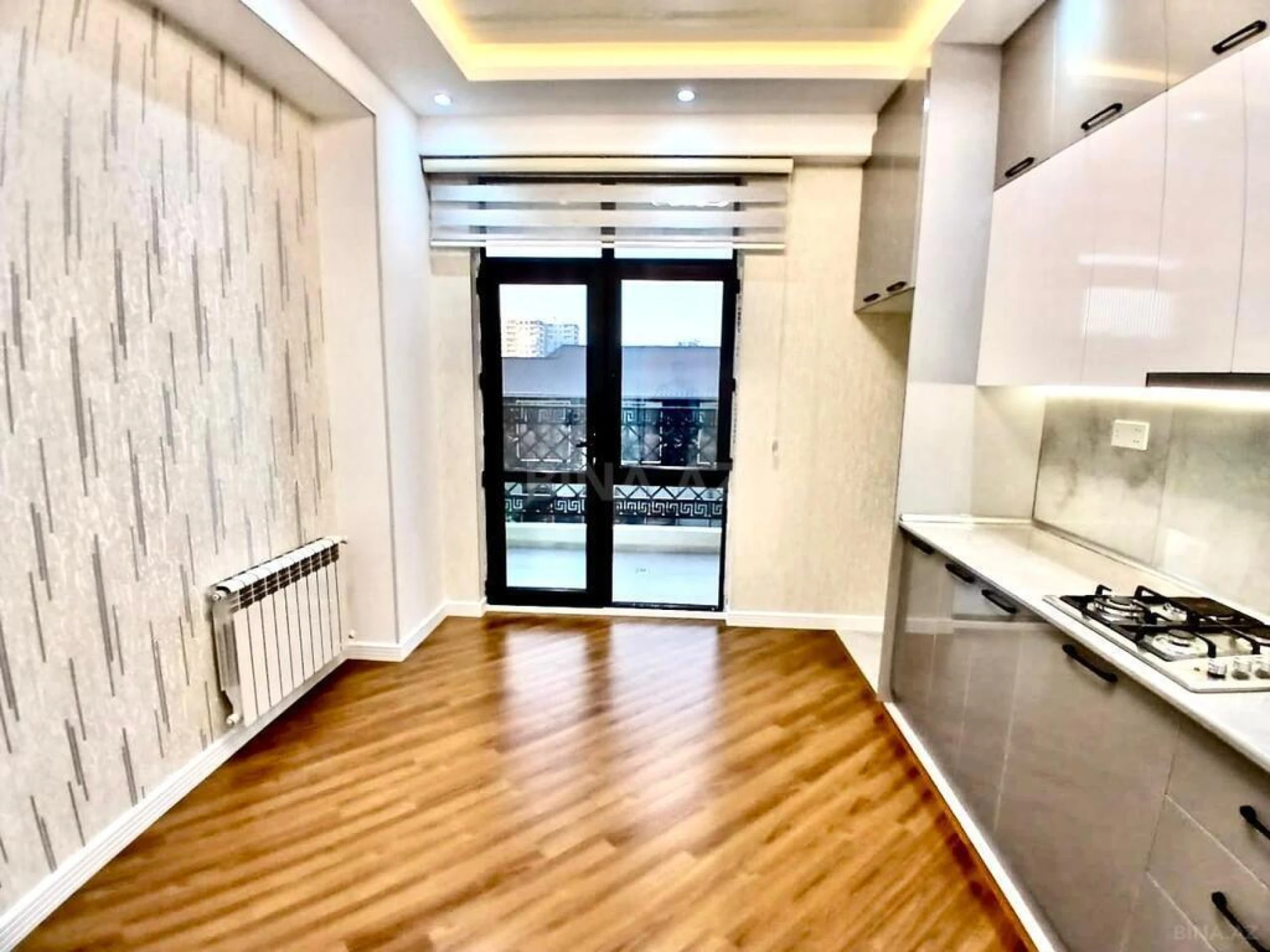 Satılır 2 otaqlı mənzil 85 m²