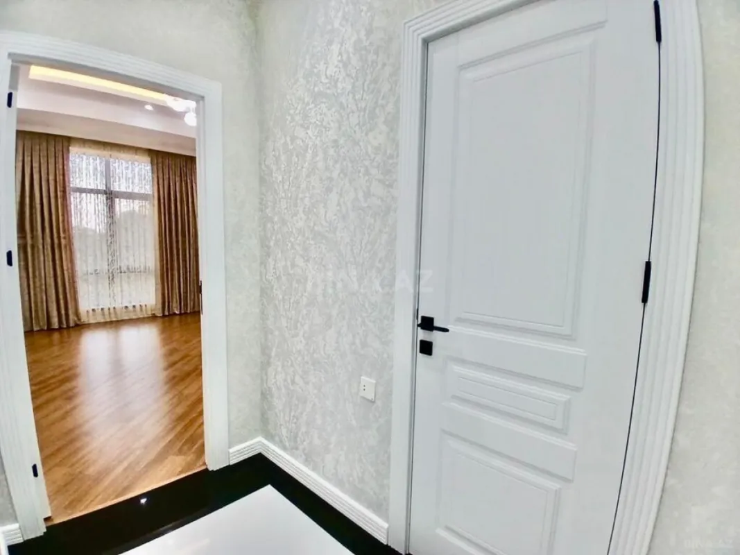Satılır 2 otaqlı mənzil 85 m²