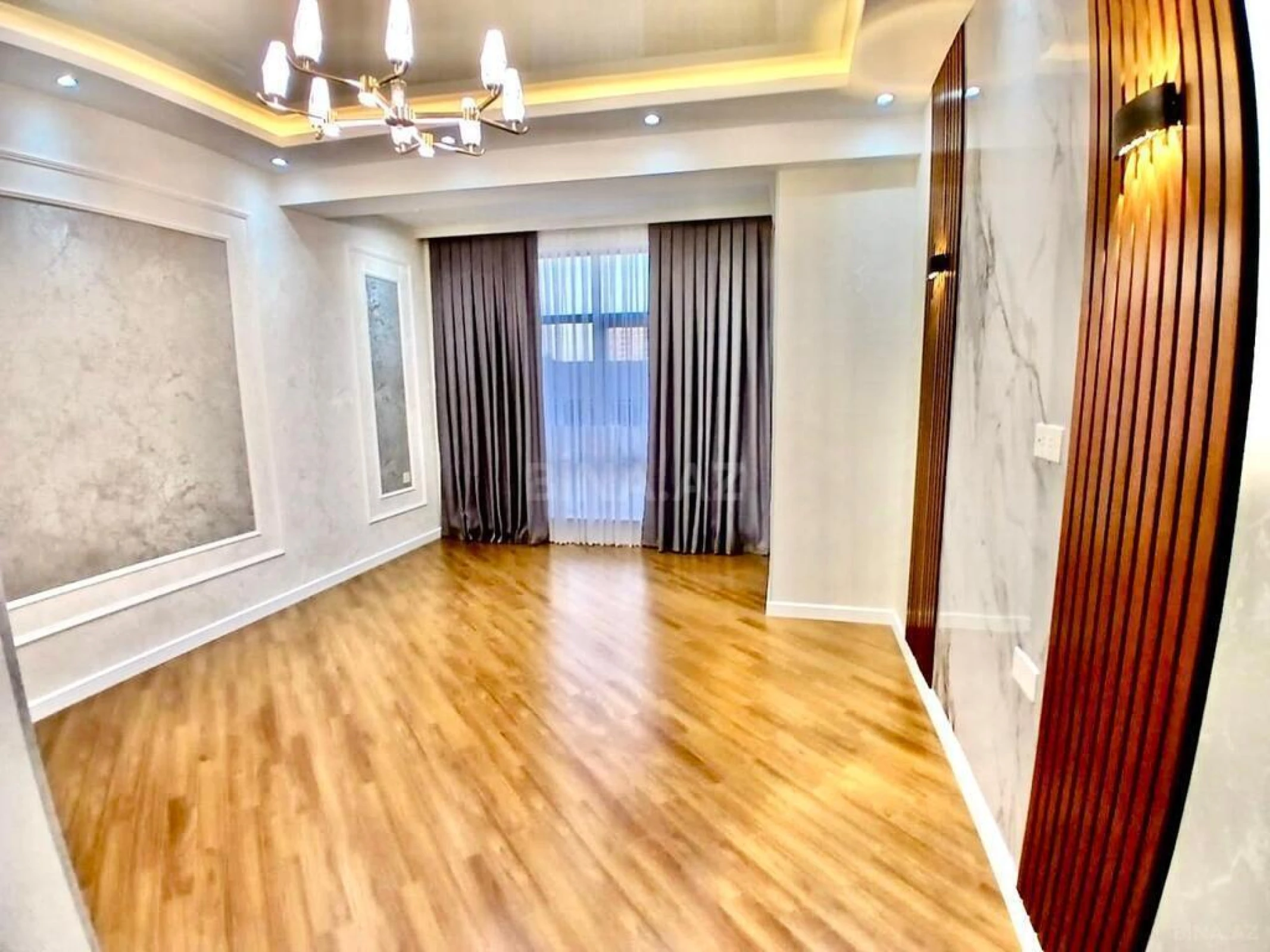 Satılır 2 otaqlı mənzil 85 m²