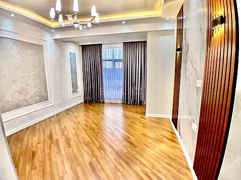 Satılır 2 otaqlı mənzil 85 m²