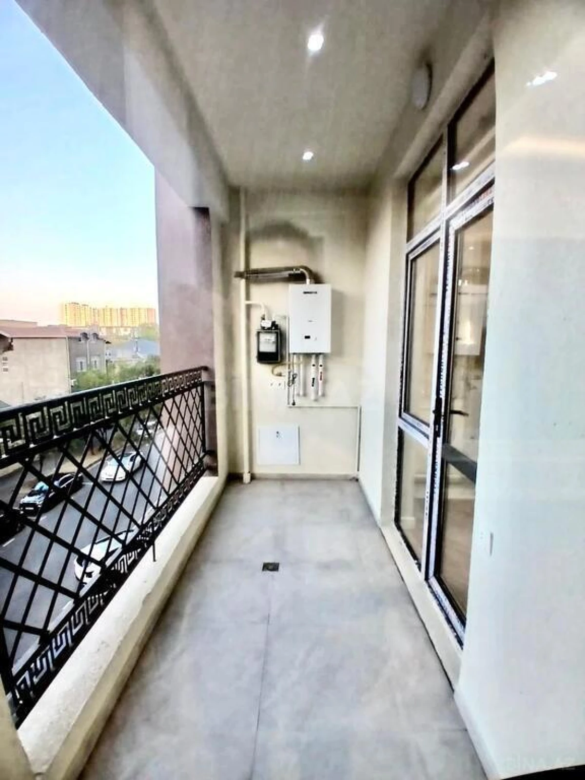 Satılır 2 otaqlı mənzil 85 m²