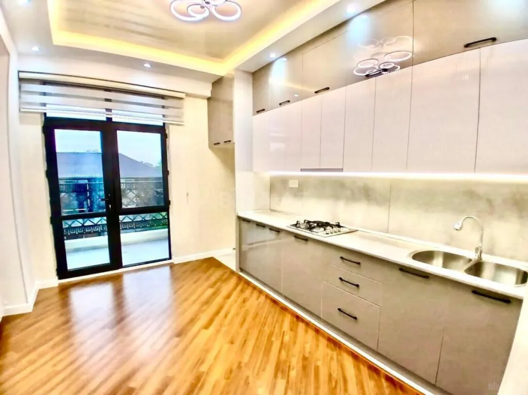 Satılır 2 otaqlı mənzil 85 m²