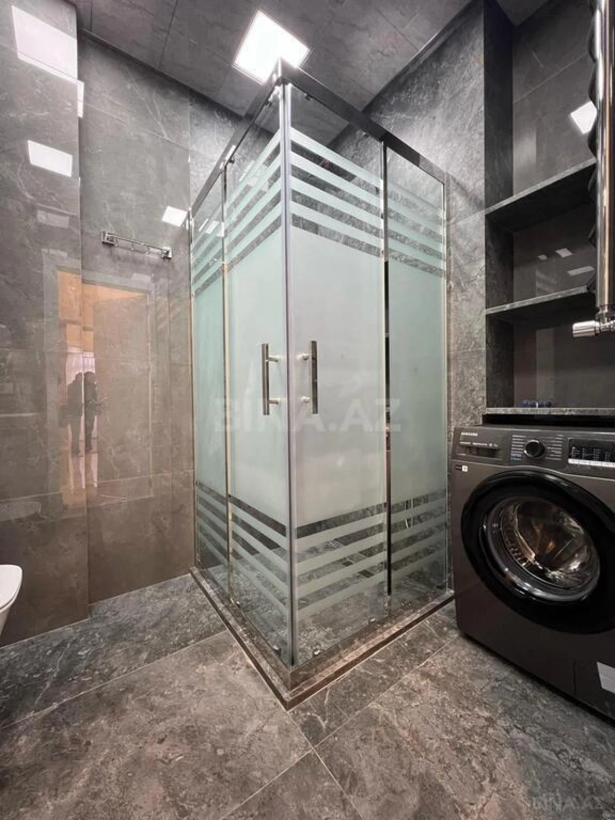 Kirayə verilir 2 otaqlı mənzil 80 m²