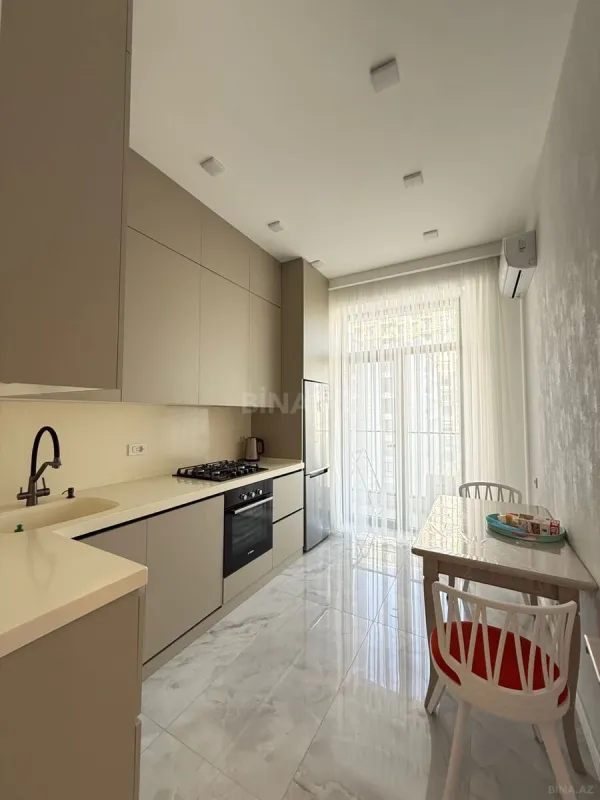 Kirayə verilir 2 otaqlı mənzil 80 m²