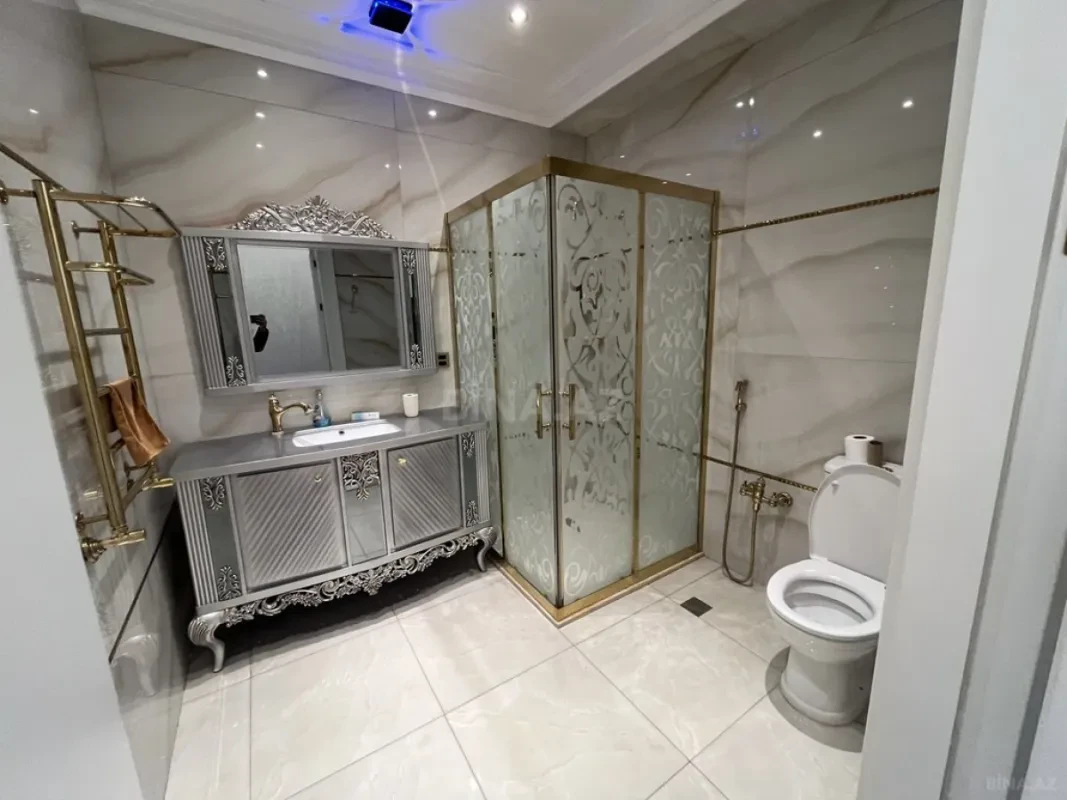 Kirayə verilir 3 otaqlı mənzil 155 m²