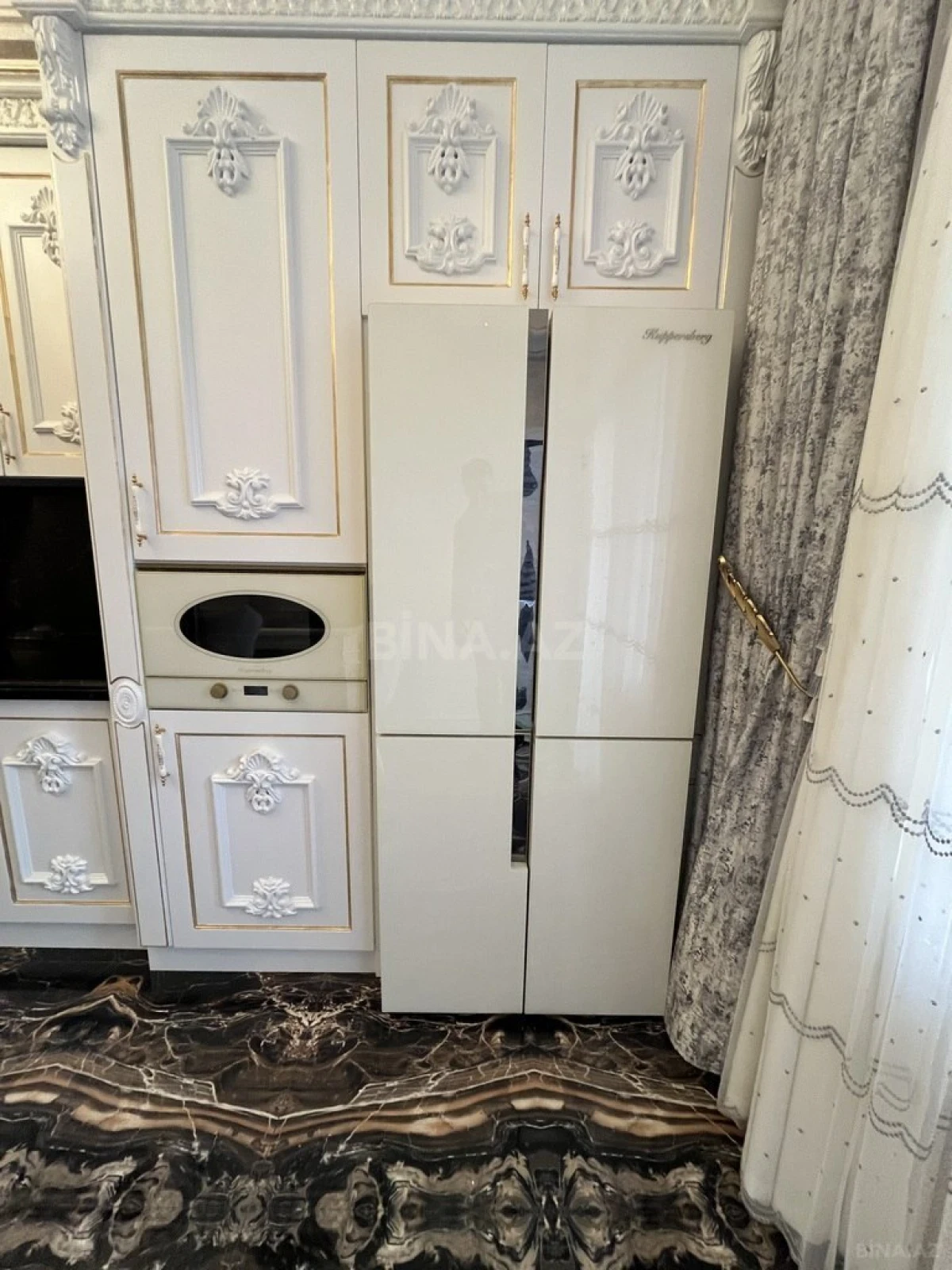 Kirayə verilir 3 otaqlı mənzil 155 m²