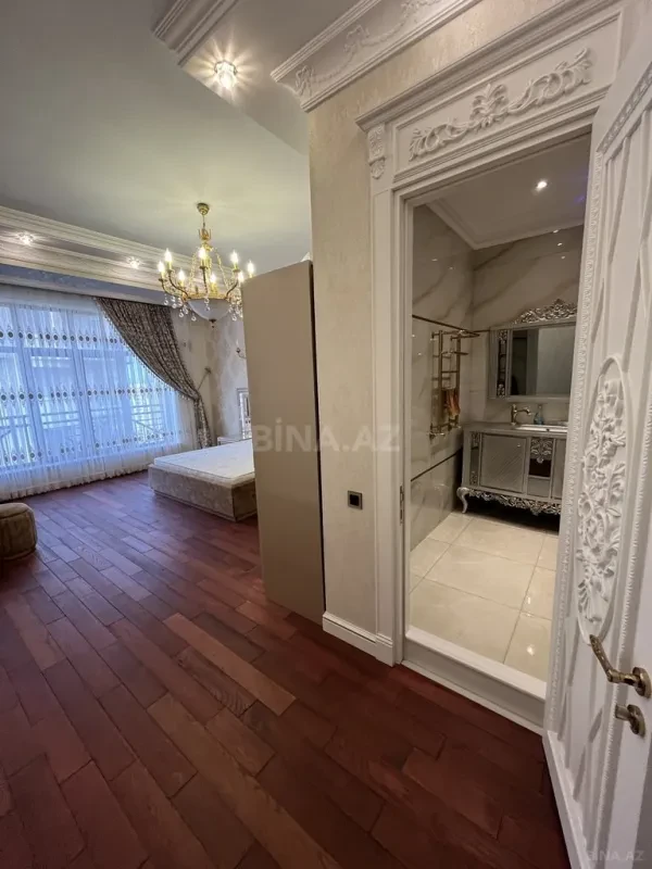 Kirayə verilir 3 otaqlı mənzil 155 m²
