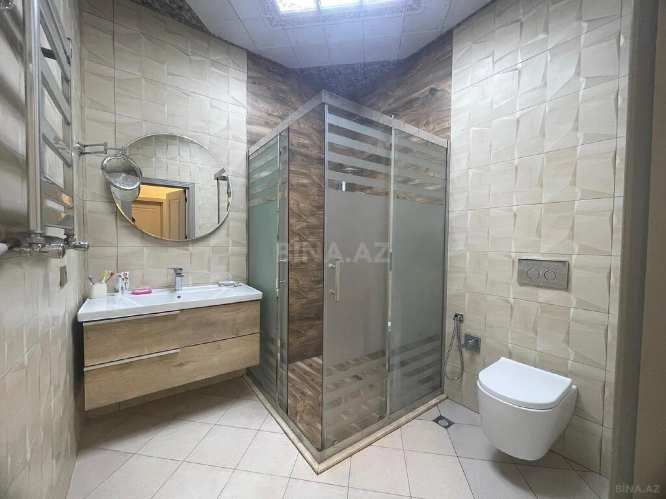 Satılır 3 otaqlı mənzil 120 m²