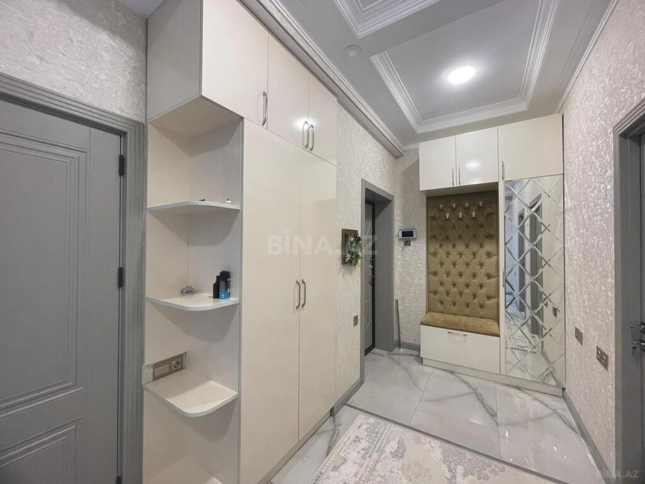 Satılır 3 otaqlı mənzil 120 m²