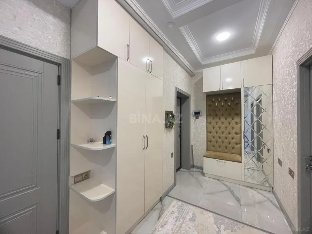 Satılır 3 otaqlı mənzil 120 m²