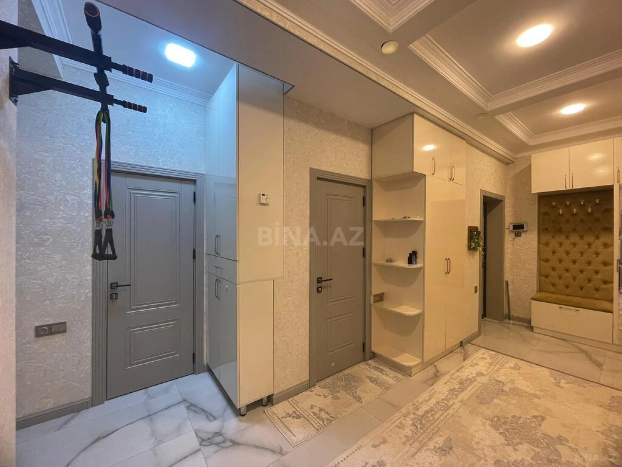Satılır 3 otaqlı mənzil 120 m²
