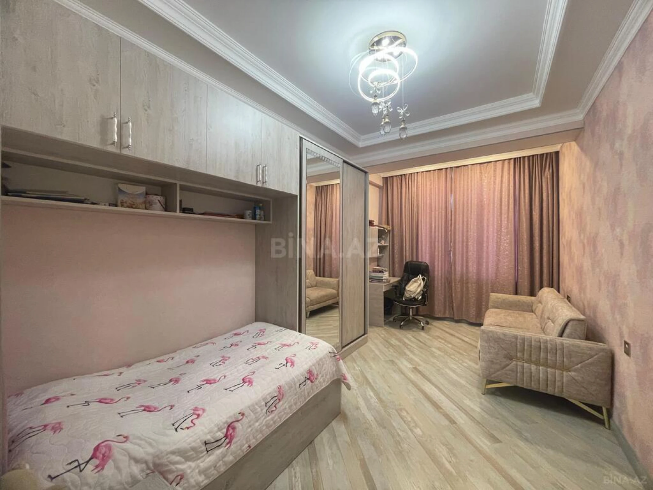 Satılır 3 otaqlı mənzil 120 m²