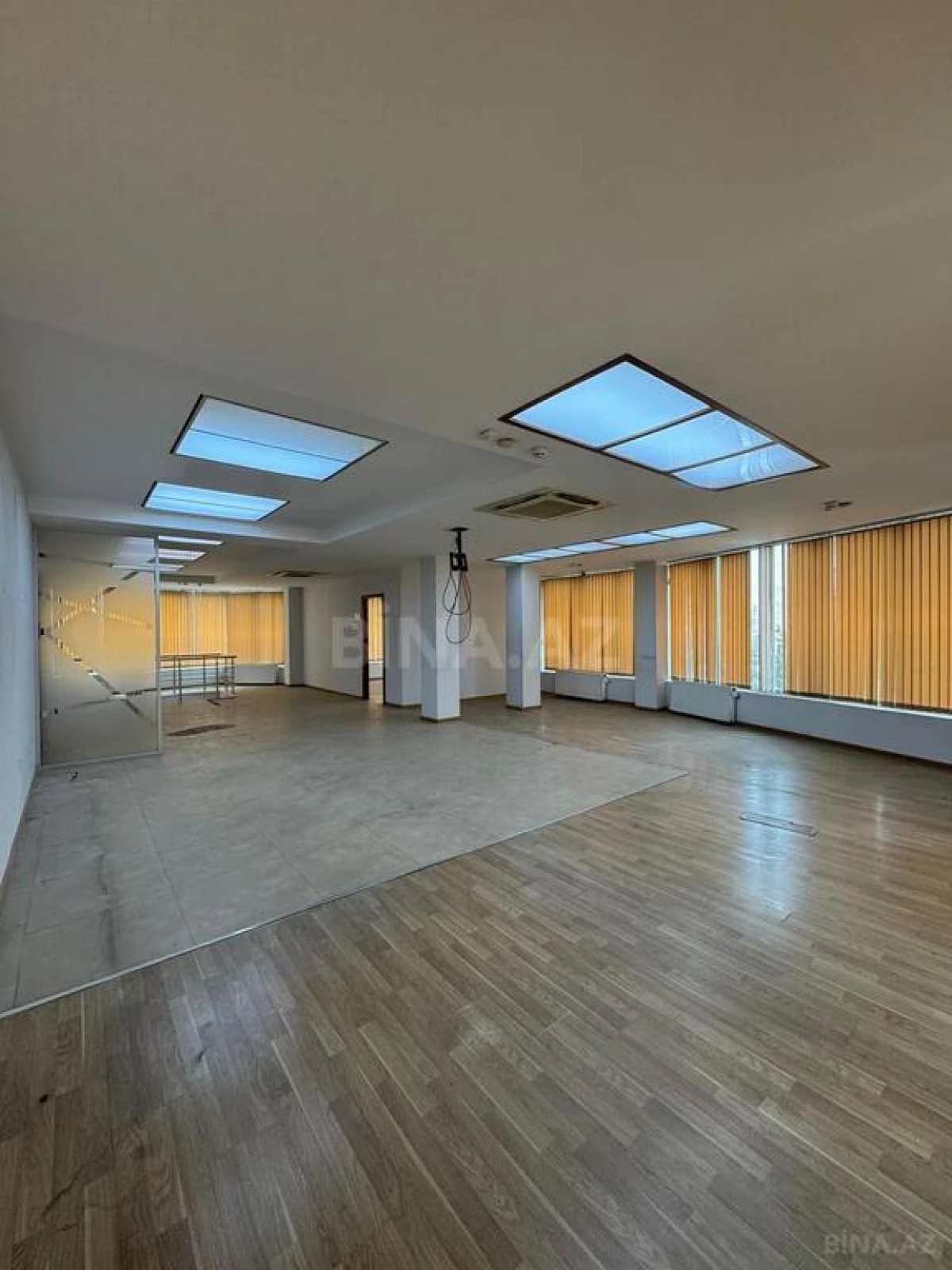 Kirayə verilir obyekt 400 m²