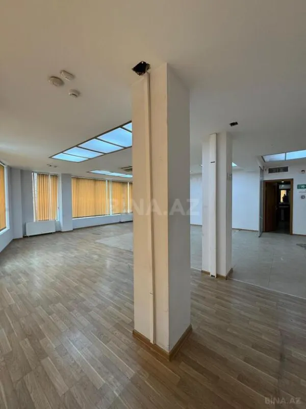 Kirayə verilir obyekt 400 m²