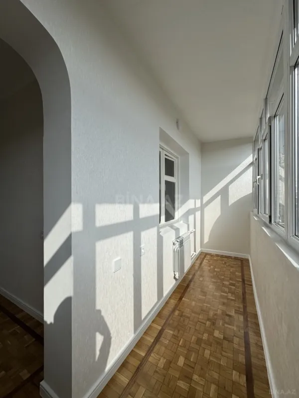 Satılır 4 otaqlı mənzil 110 m²