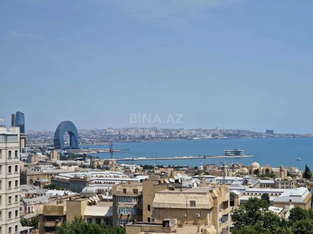 Kirayə verilir 4 otaqlı mənzil 340 m²